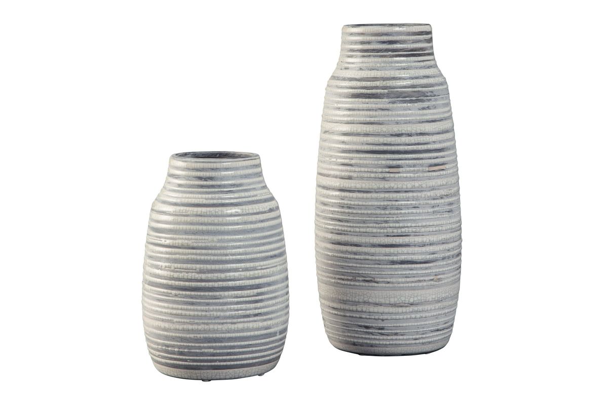 Donaver Vase Set of 2 by Ashley at GardnerWhite
