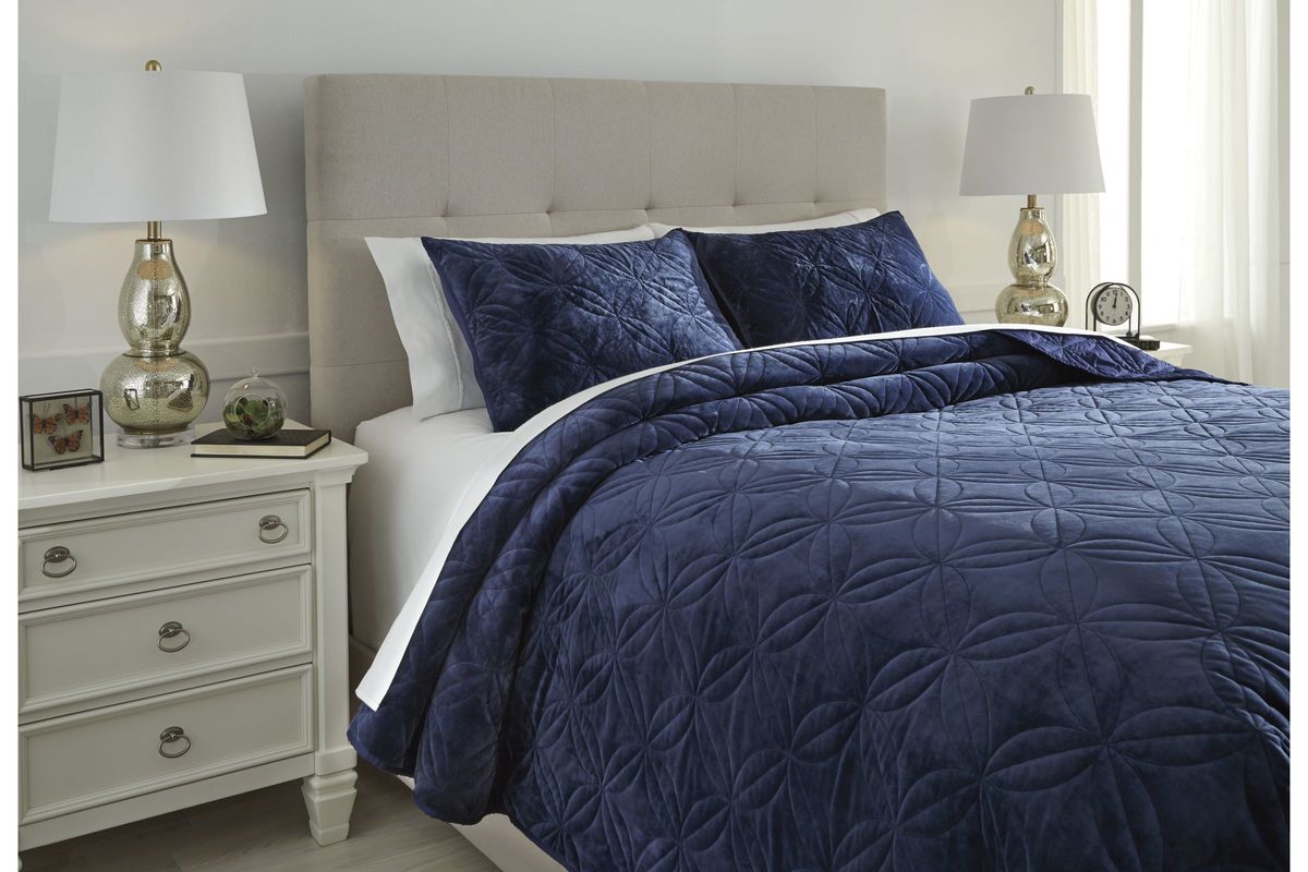 Blue Queen Quilt Set by Ashley at GardnerWhite
