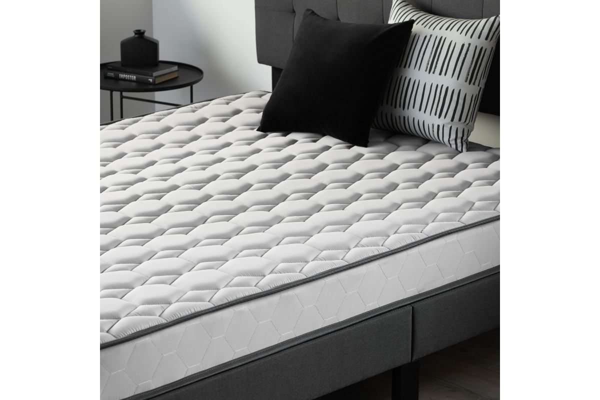 Neeva 7" Innerspring Mattress California King