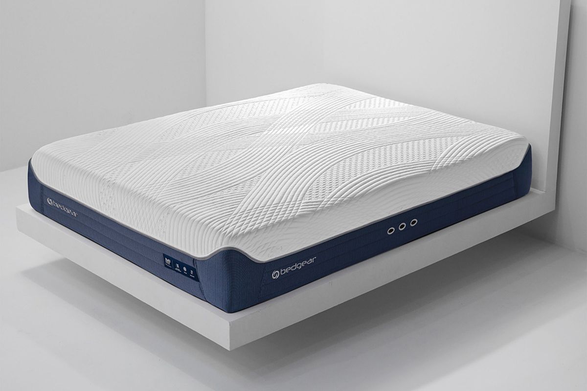 Floor Sample Bedgear M3 Performance Firm / Soft Queen Mattress in the