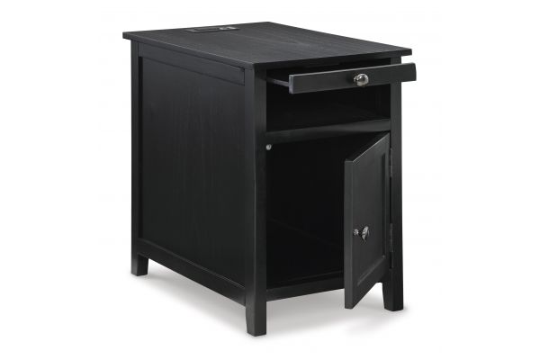 Treytown Chairside Table
