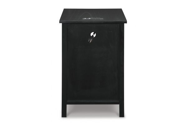 Treytown Chairside Table