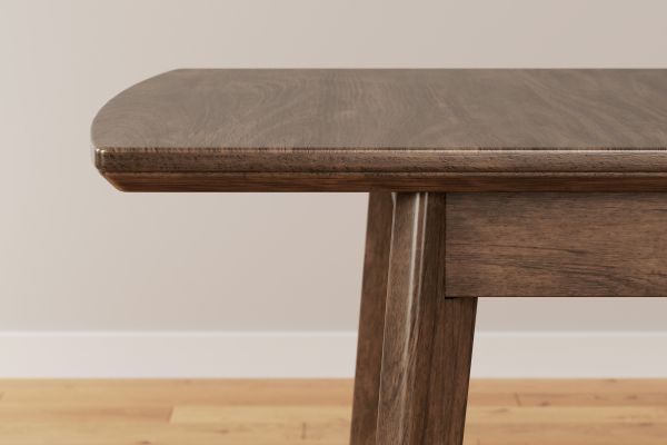 Lyncott Extendable Dining Table