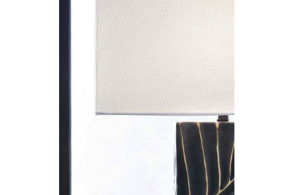 Bartlen Poly Table Lamp