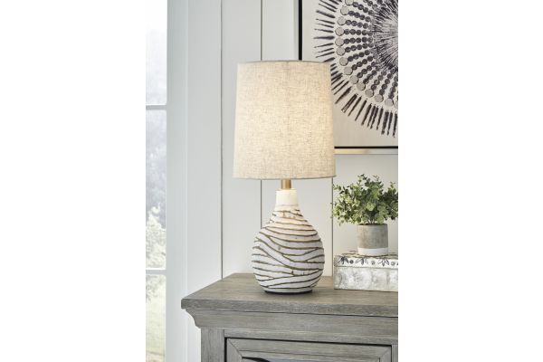 Aleela Metal Table Lamp