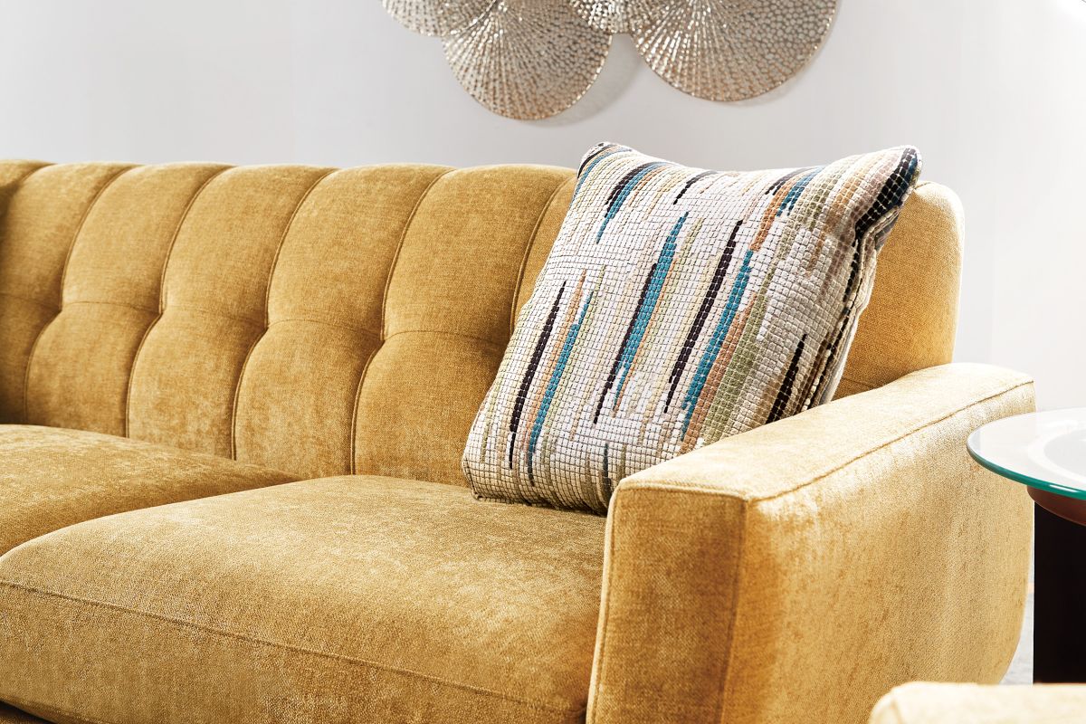 Elliot Sunflower Loveseat 3