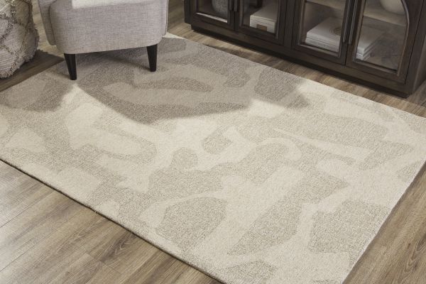 Ladonia 5' x 7' Rug