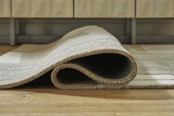 Abbotton 5' x 7' Rug