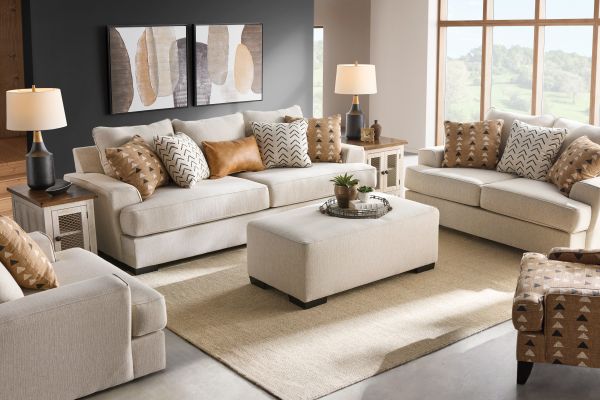 Everest Loveseat