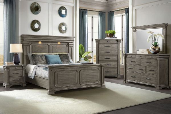 Radcliff 5-Piece King Panel Bedroom Set 