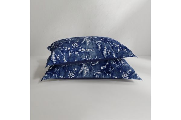 Queen Pillow Sham Set + Refreshing - Floral Press Midnight