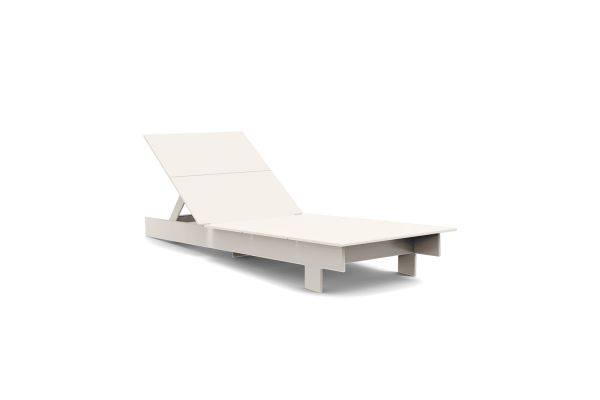 Lollygagger Chaise Fog