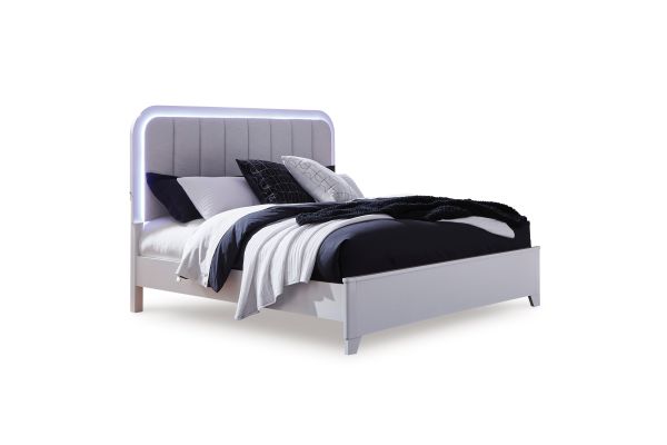 Jarlee Queen Upholstered Panel Bed