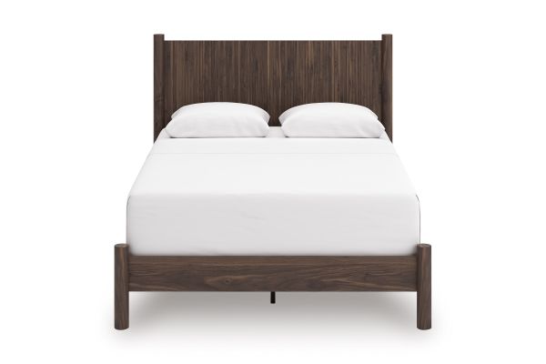 Pamytta Queen Panel Bed