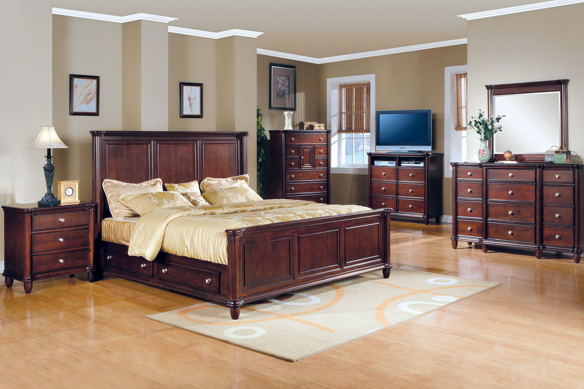 Hamilton Queen Bed at GardnerWhite