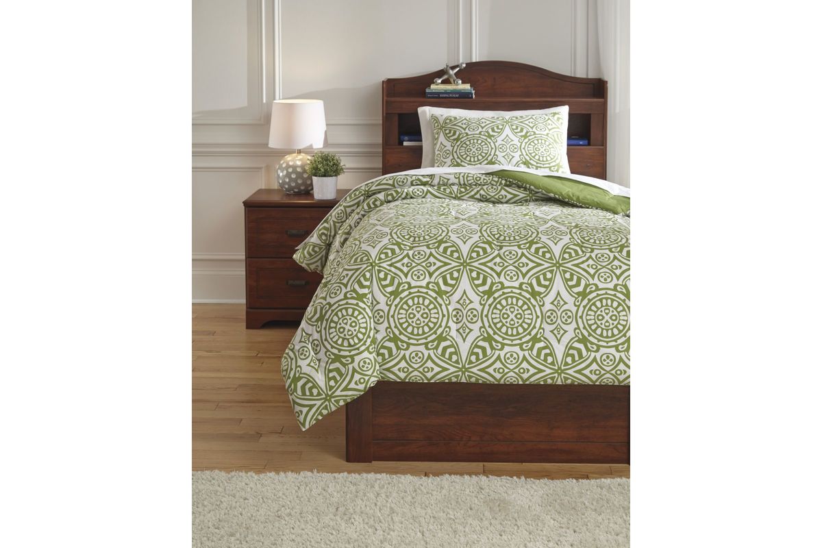 Ina Twin Comforter Set in Green by Ashley at GardnerWhite