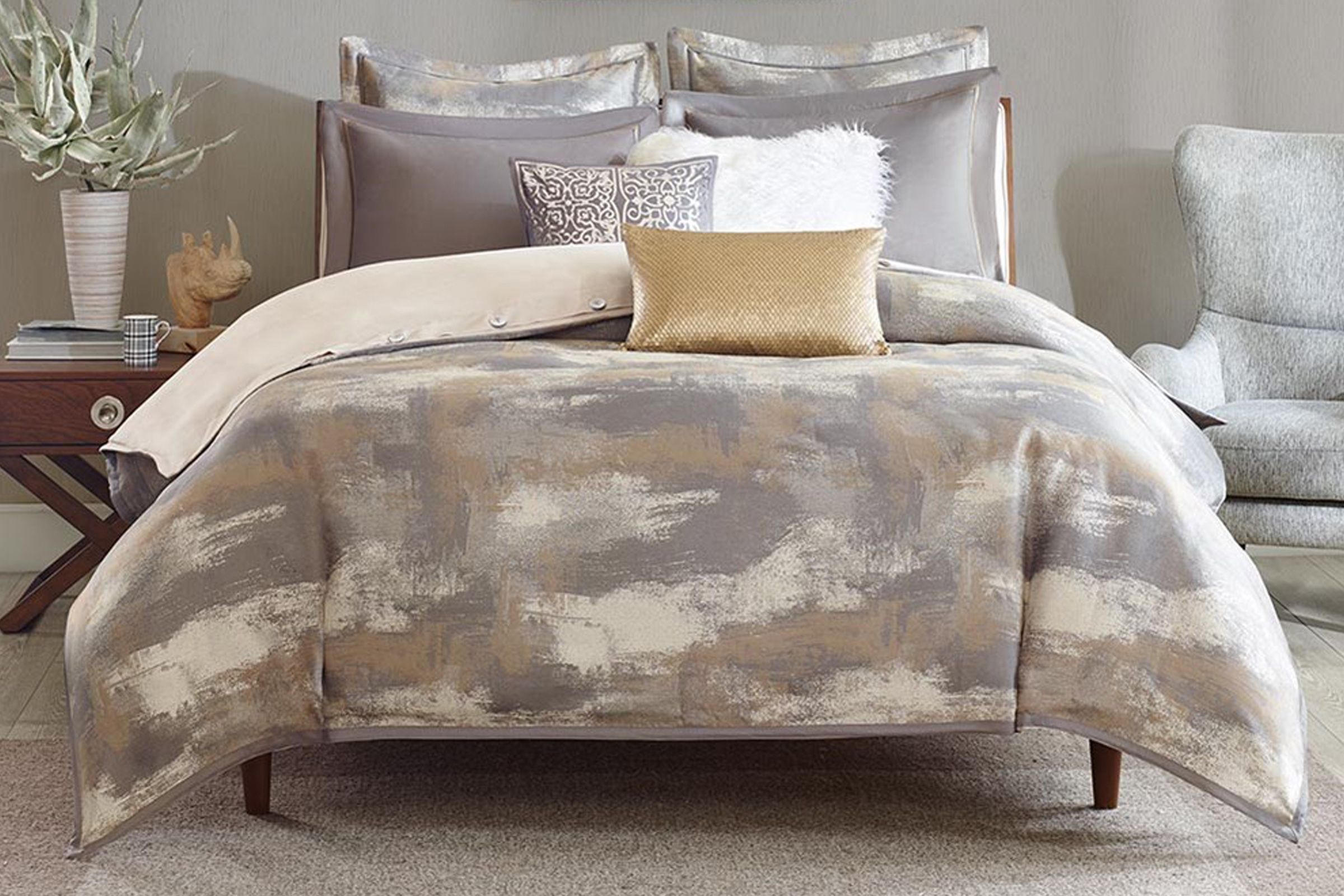 queen comforter sets with pillows